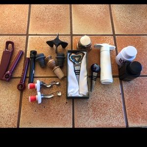 Sixteen Bottle Toppers/Stoppers,
EXCELLENT Condition!